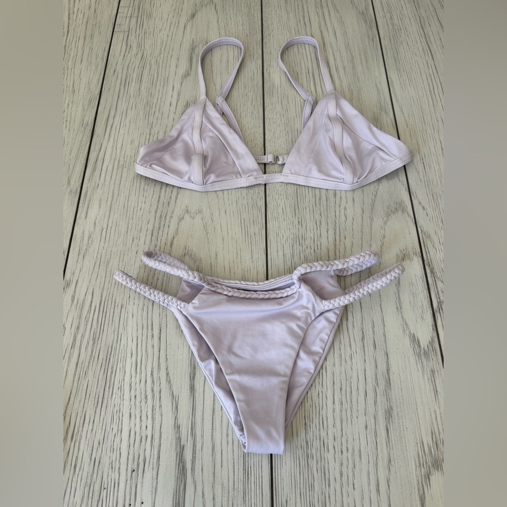 - Frankies Bikini 👙, bikini 2 piece set , size : (XS), color: violet
